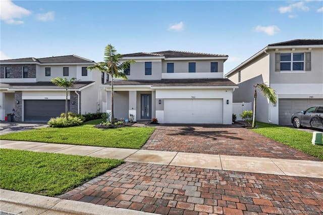 7102 Rockwood Road, Jupiter, FL 33458