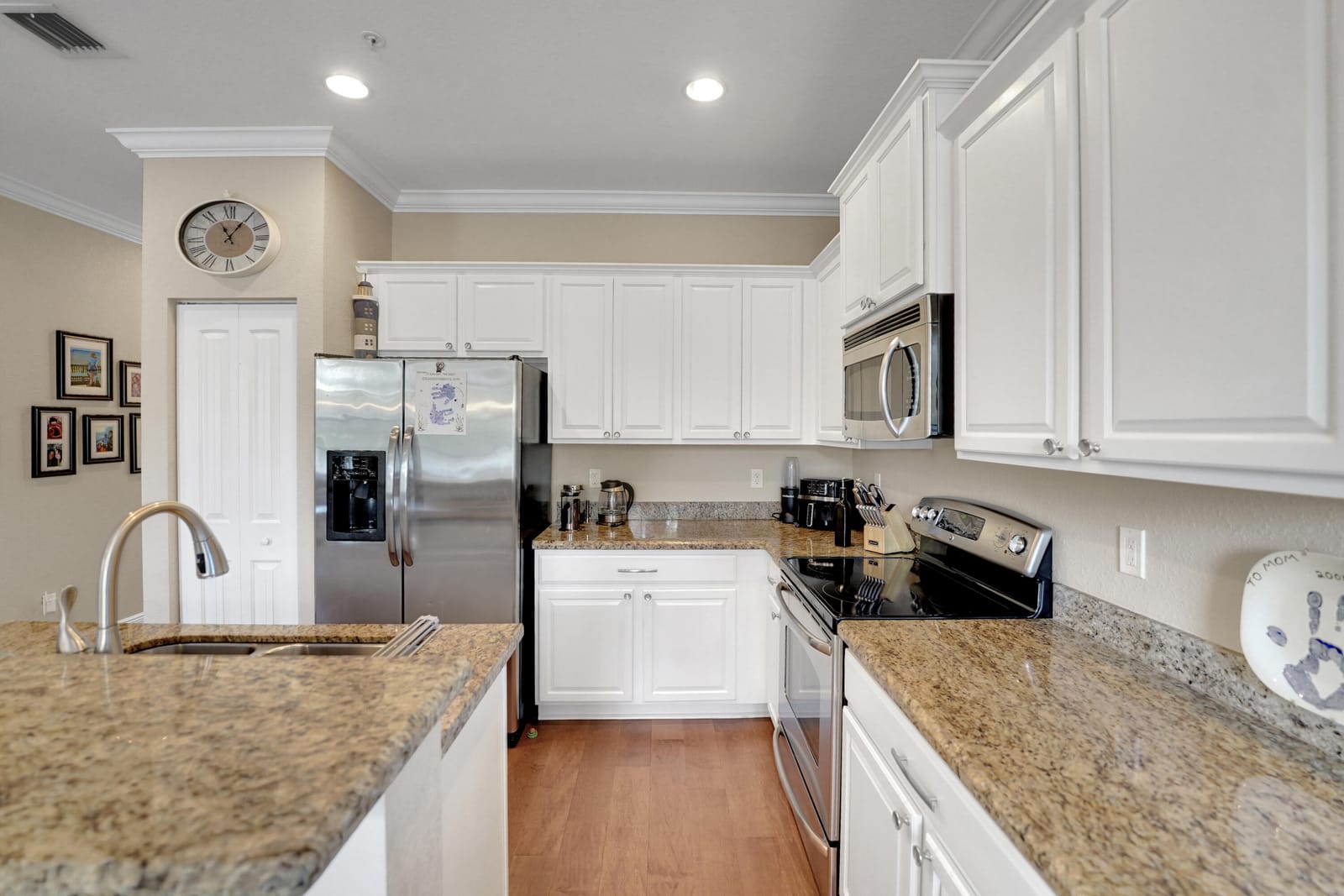 243 SW 7th Street — photo 11