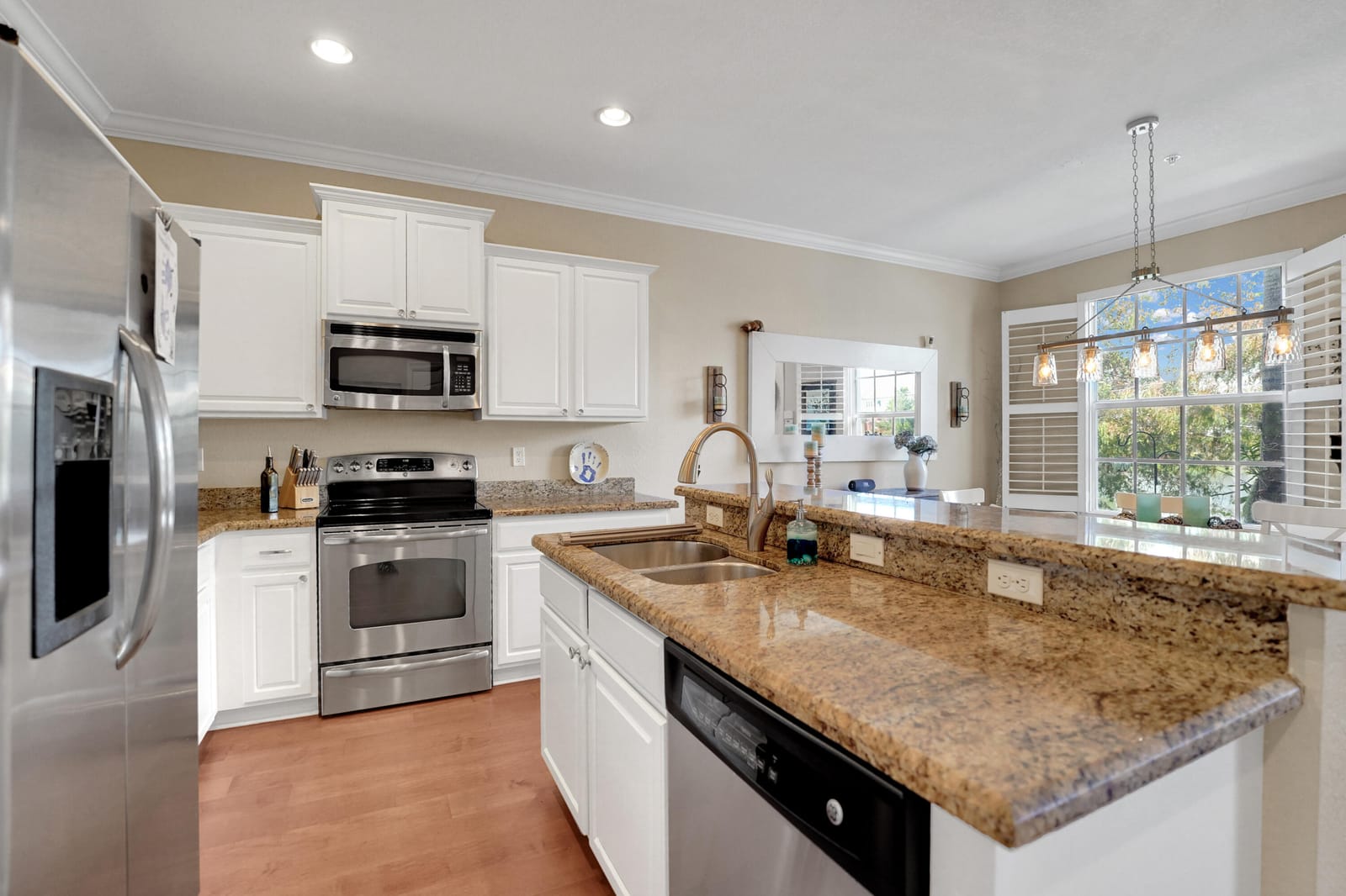 243 SW 7th Street, Pompano Beach, FL 33060 photo 14