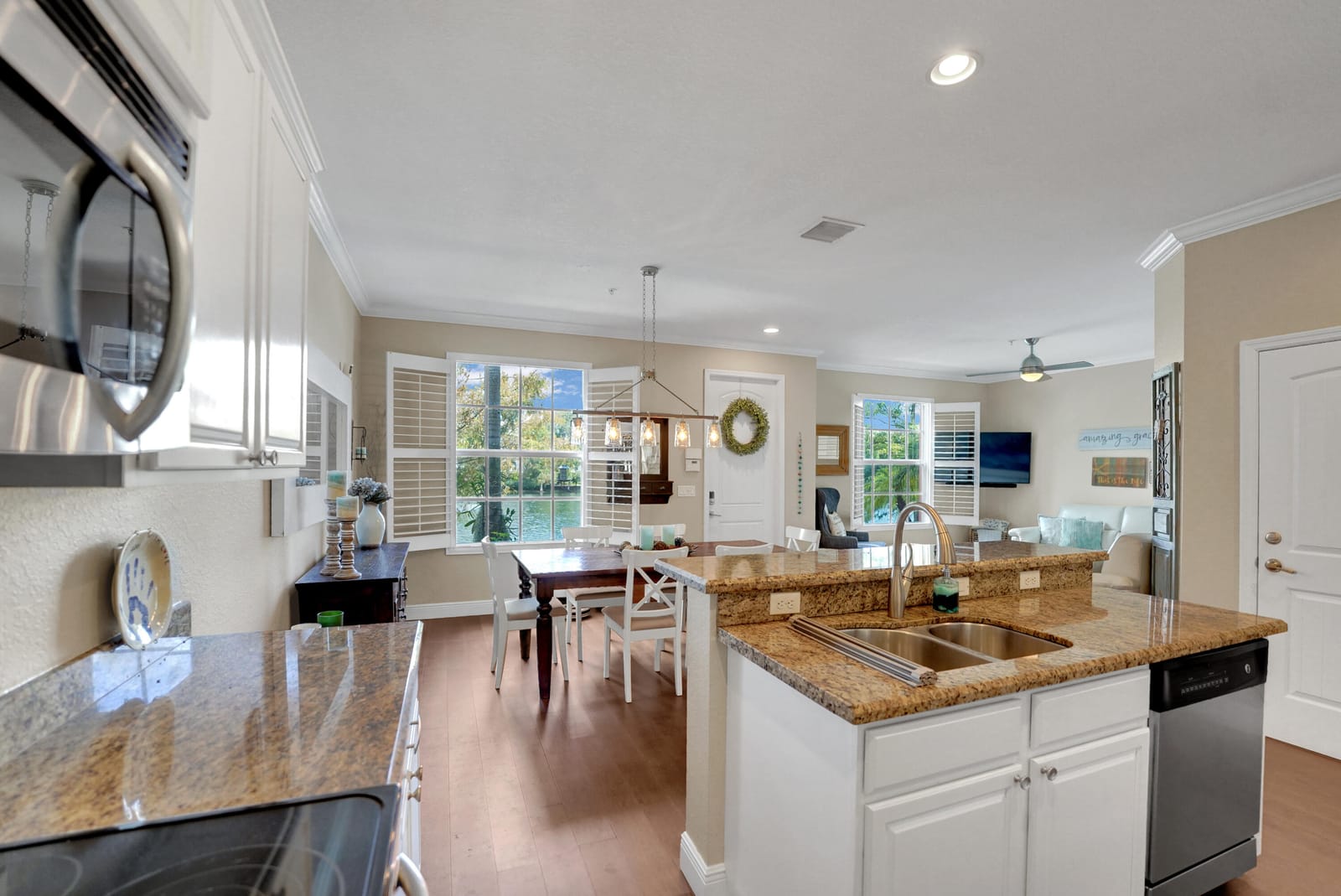 243 SW 7th Street — photo 7