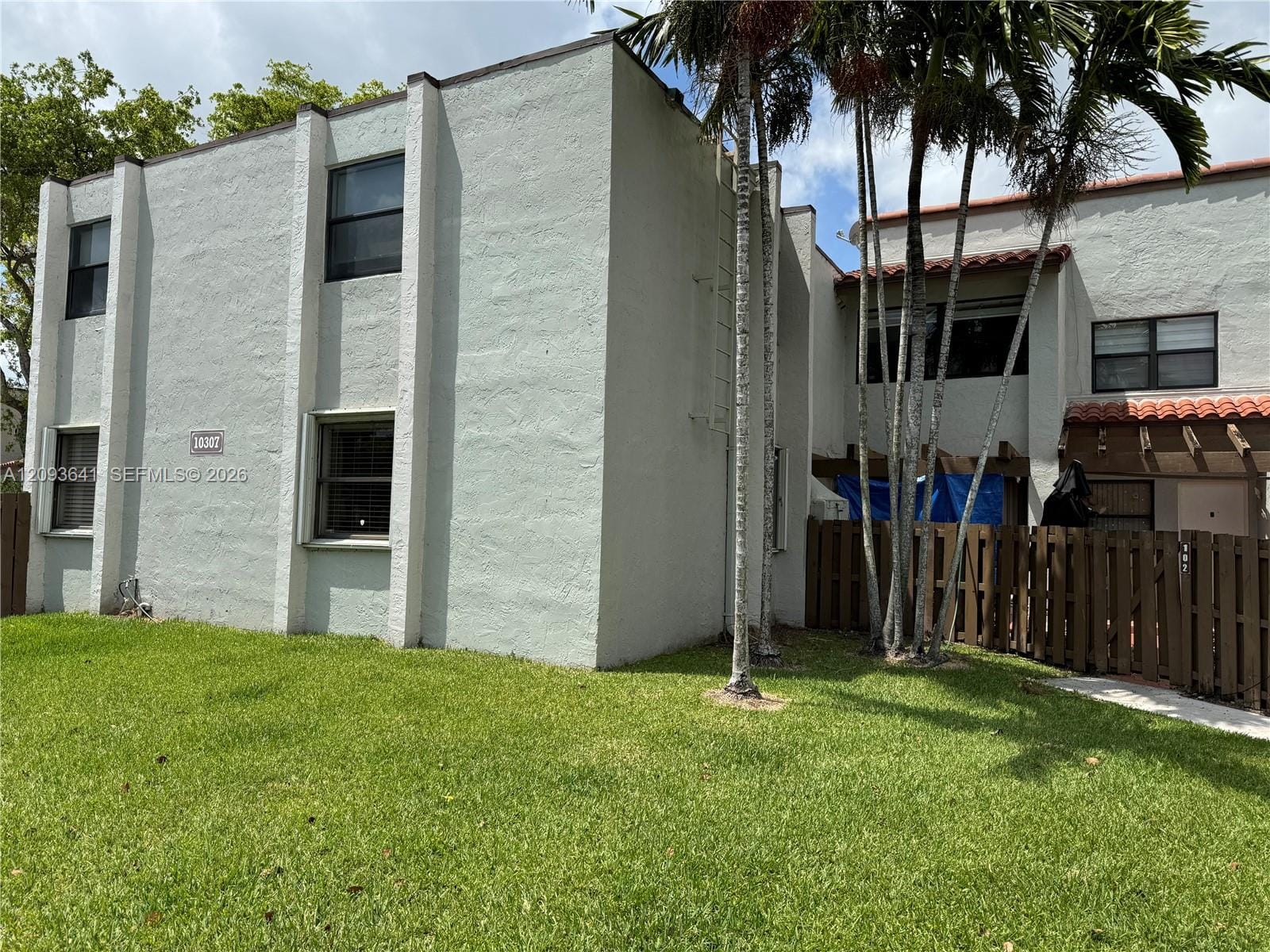 10307 NW 9th St Circle 201-15, Miami, FL 33172 photo 16