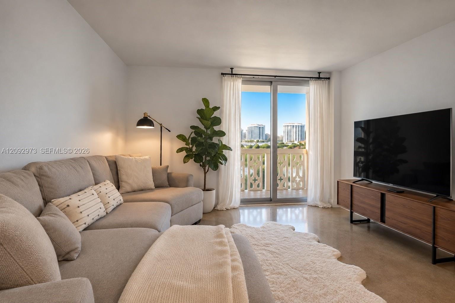 1020 Meridian Avenue 816, Miami Beach, FL 33139 photo 4