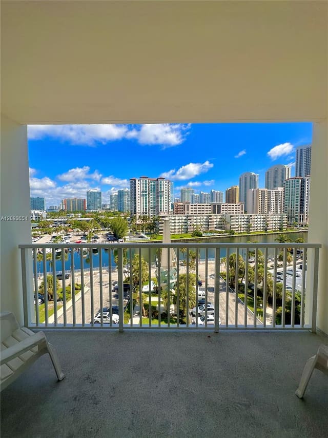 300 Bayview Drive 701, Sunny Isles Beach, FL 33160
