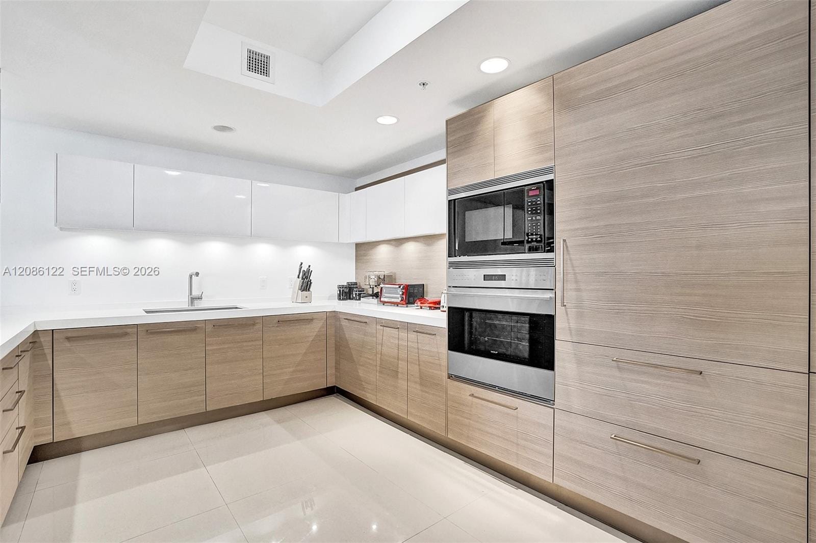 17301 Biscayne Boulevard 1207, North Miami Beach, FL 33160 photo 18