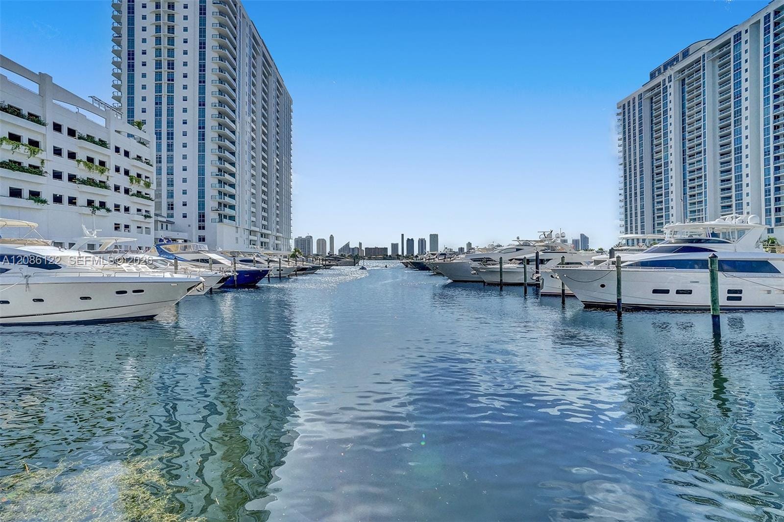17301 Biscayne Boulevard 1207, North Miami Beach, FL 33160 photo 21