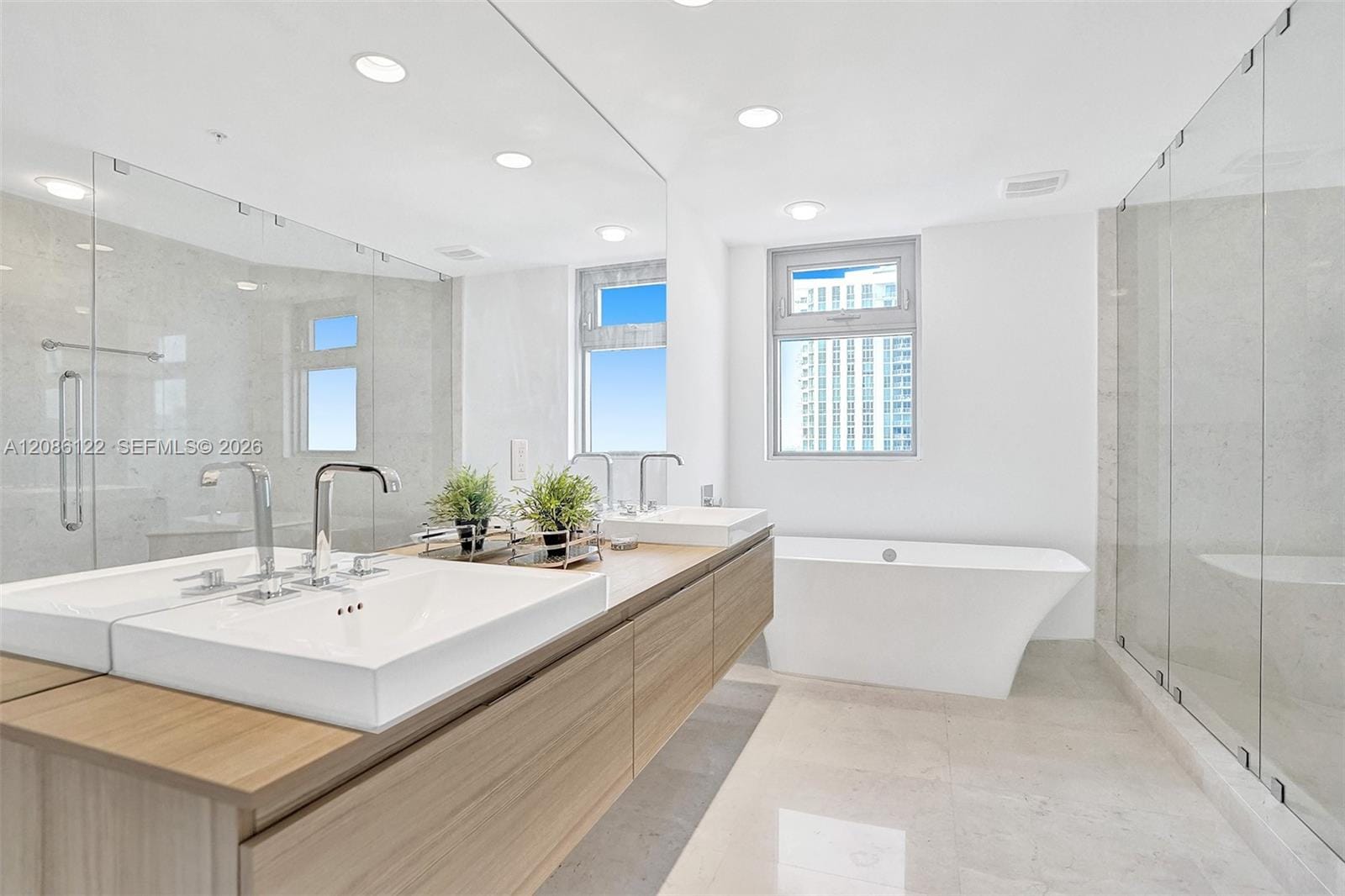 17301 Biscayne Boulevard 1207, North Miami Beach, FL 33160 photo 30