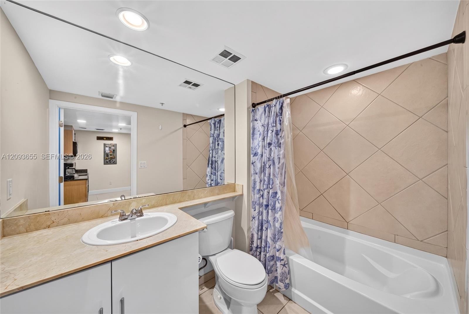 325 S Biscayne Boulevard 2320, Miami, FL 33131 photo 21