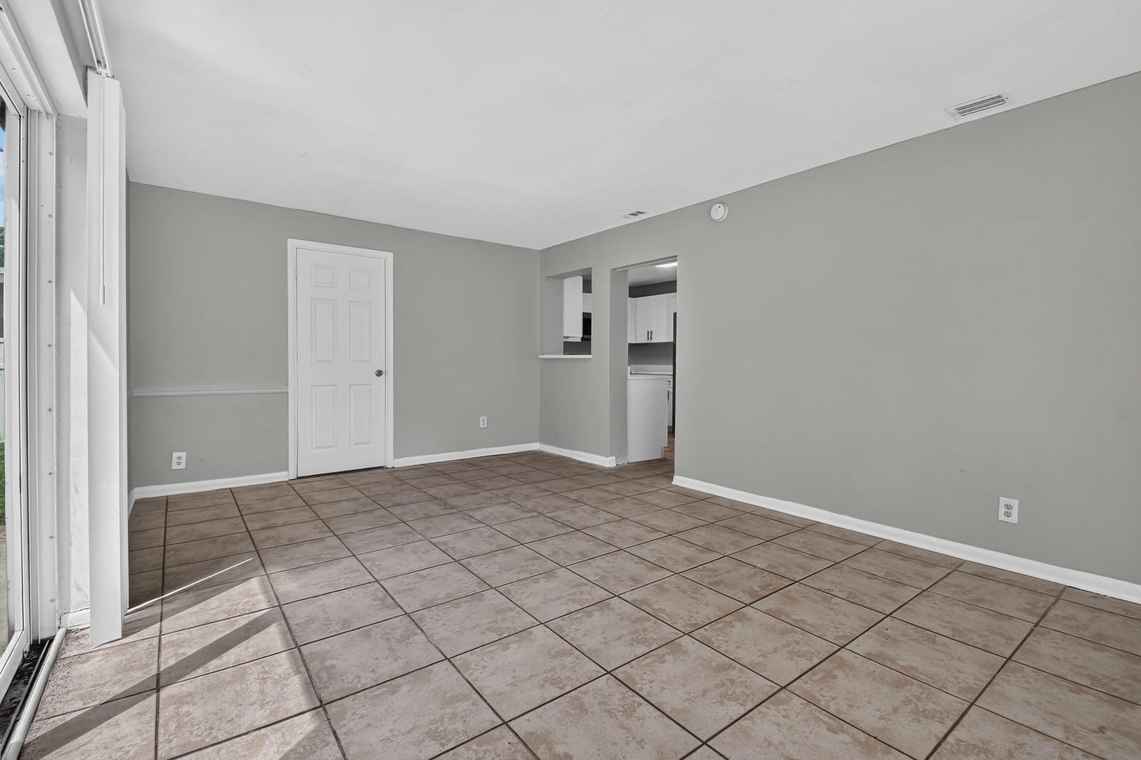 1037 W 28TH Street, Riviera Beach, FL 33404 photo 11