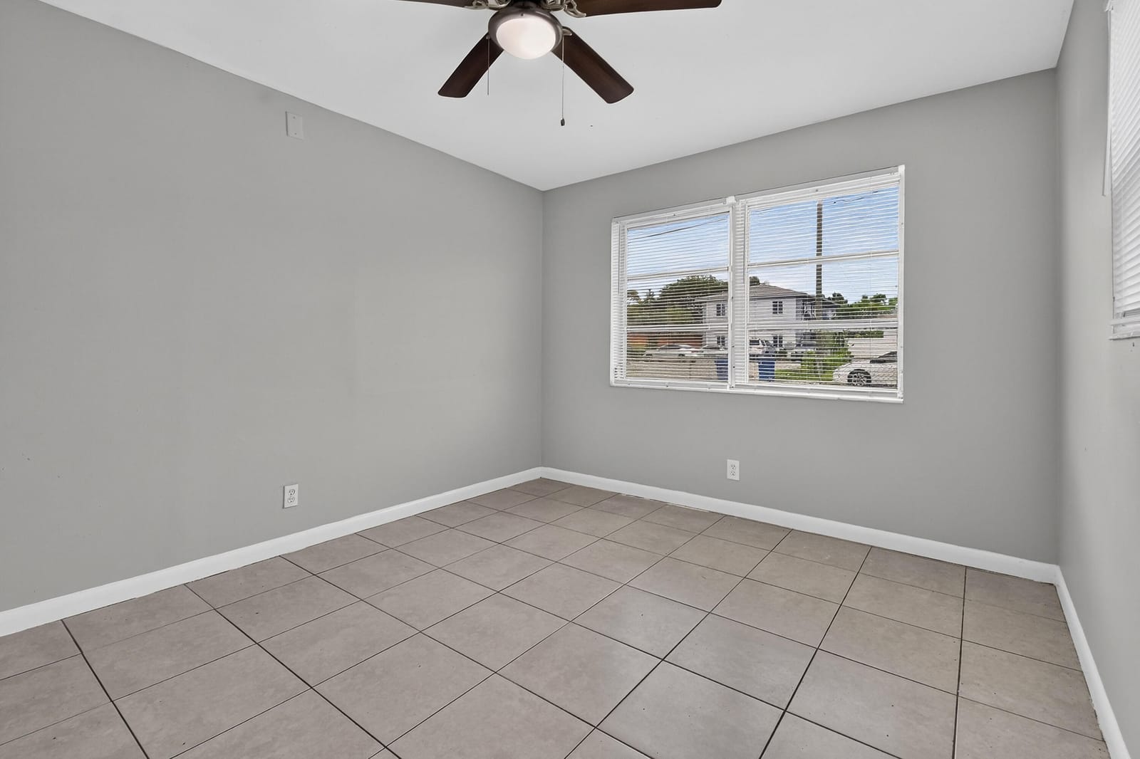 1037 W 28TH Street, Riviera Beach, FL 33404 photo 14