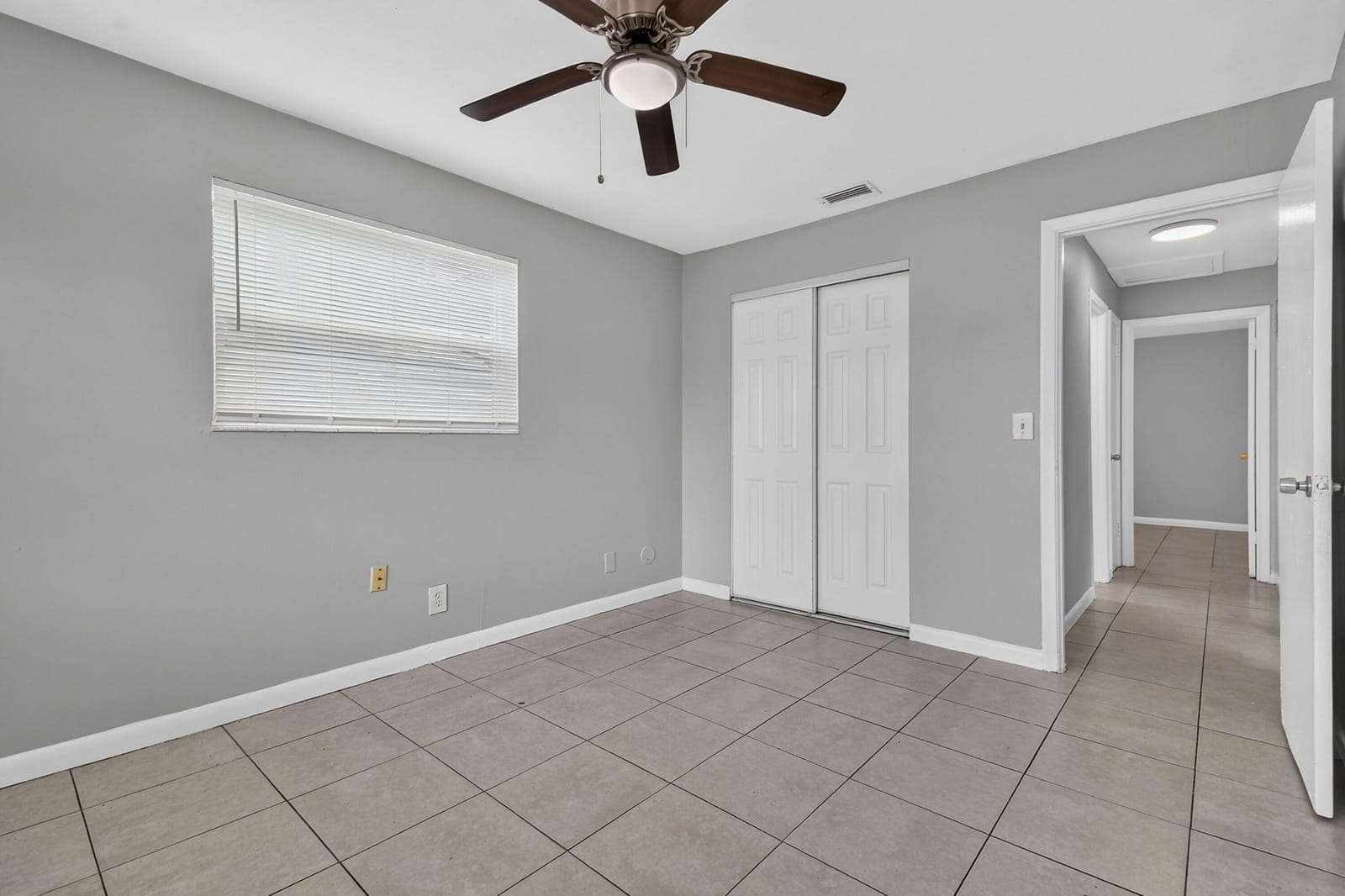 1037 W 28TH Street, Riviera Beach, FL 33404 photo 15