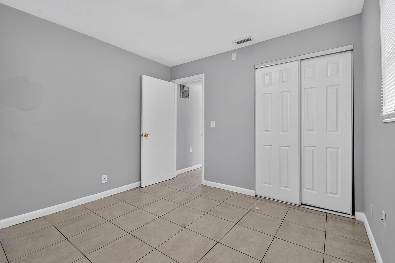 1037 W 28TH Street, Riviera Beach, FL 33404 photo 18