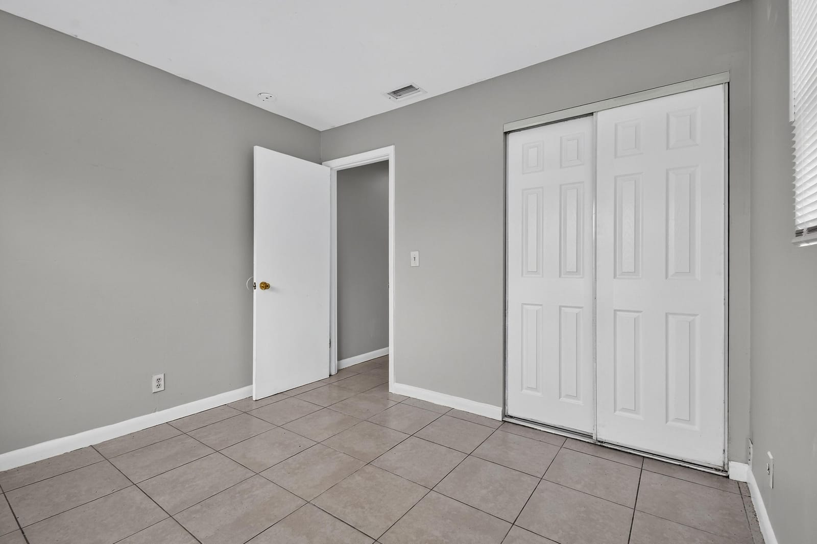 1037 W 28TH Street, Riviera Beach, FL 33404 photo 27