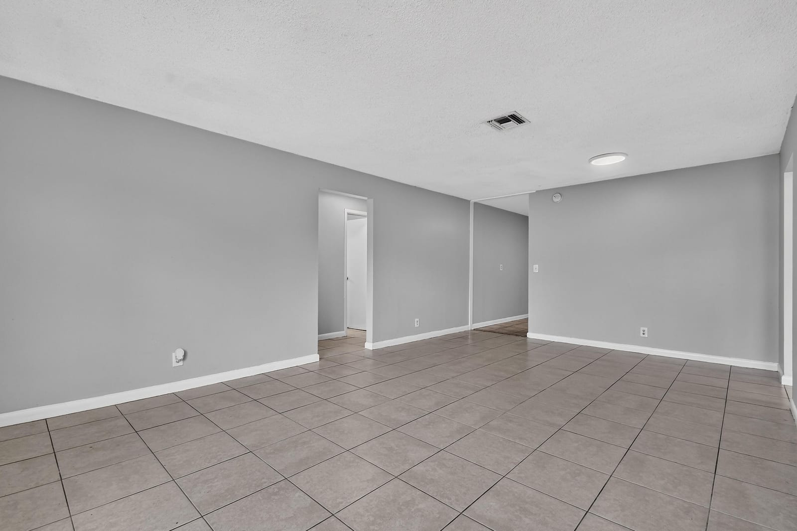 1037 W 28TH Street, Riviera Beach, FL 33404 photo 6