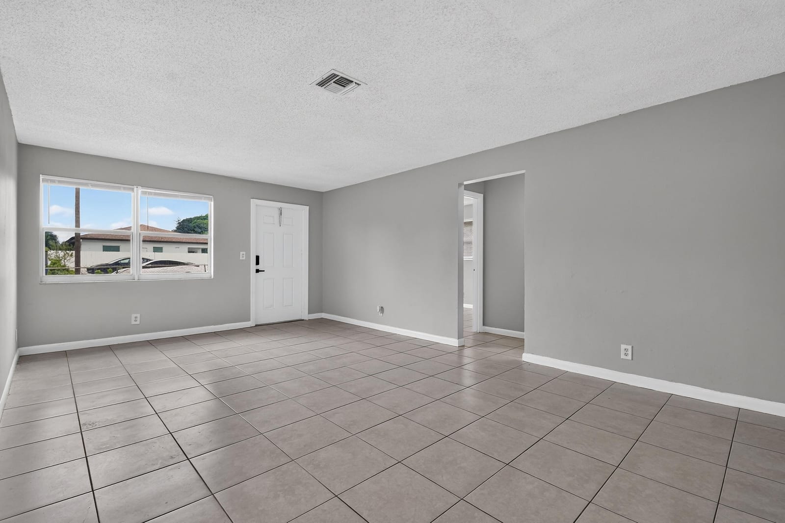 1037 W 28TH Street, Riviera Beach, FL 33404 photo 7