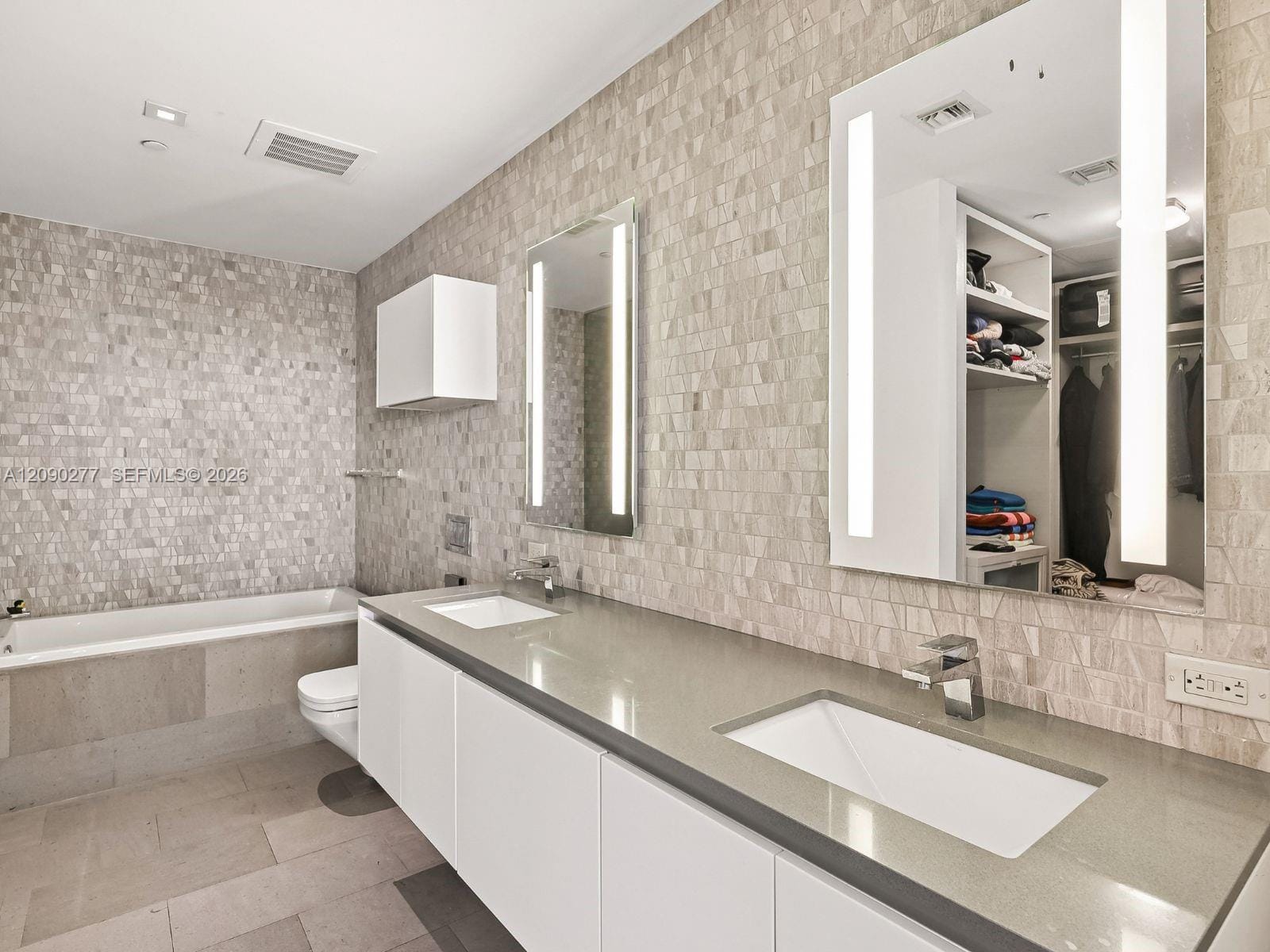 88 SW 7th Street 2506, Miami, FL 33130 photo 24
