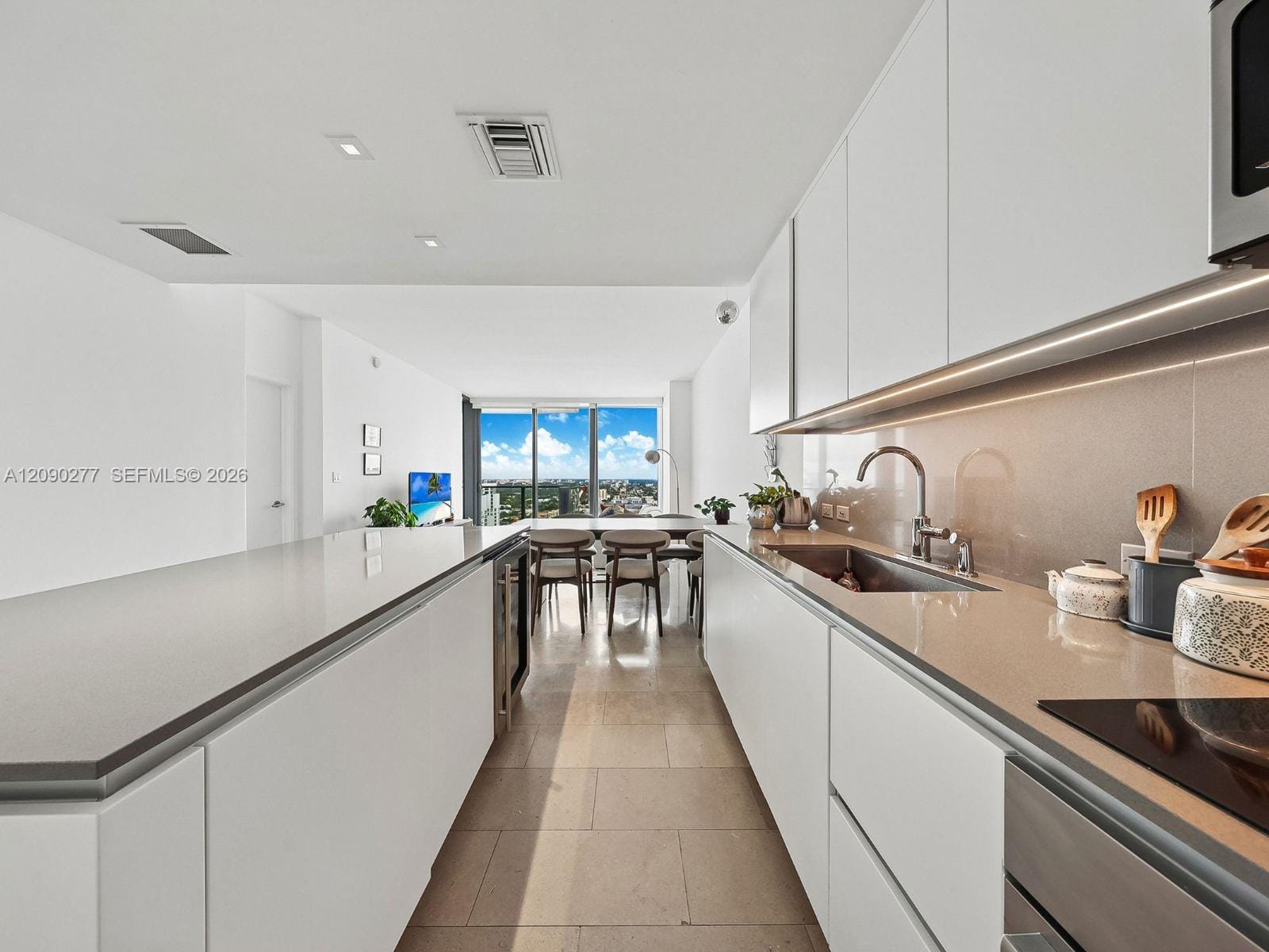 88 SW 7th Street 2506 — photo 8