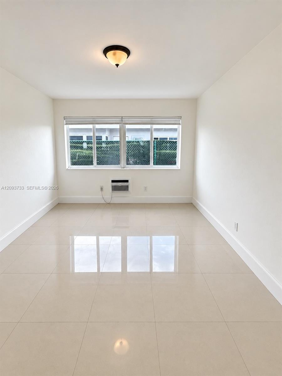 8215 Crespi Boulevard 2, Miami Beach, FL 33141 photo 7