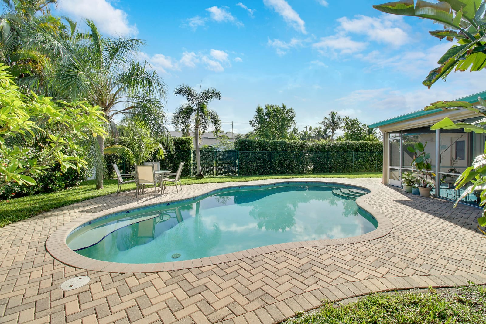60 Camelia Circle, Tequesta, FL 33469 photo 2