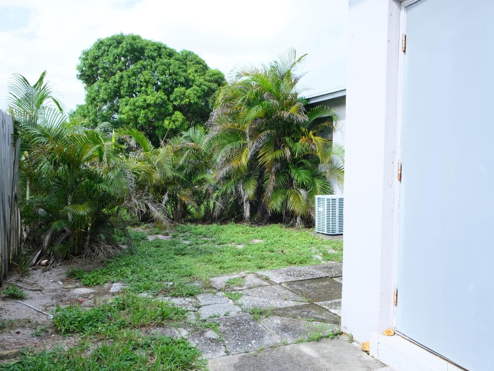 401 SILVER BEACH Road A — photo 9