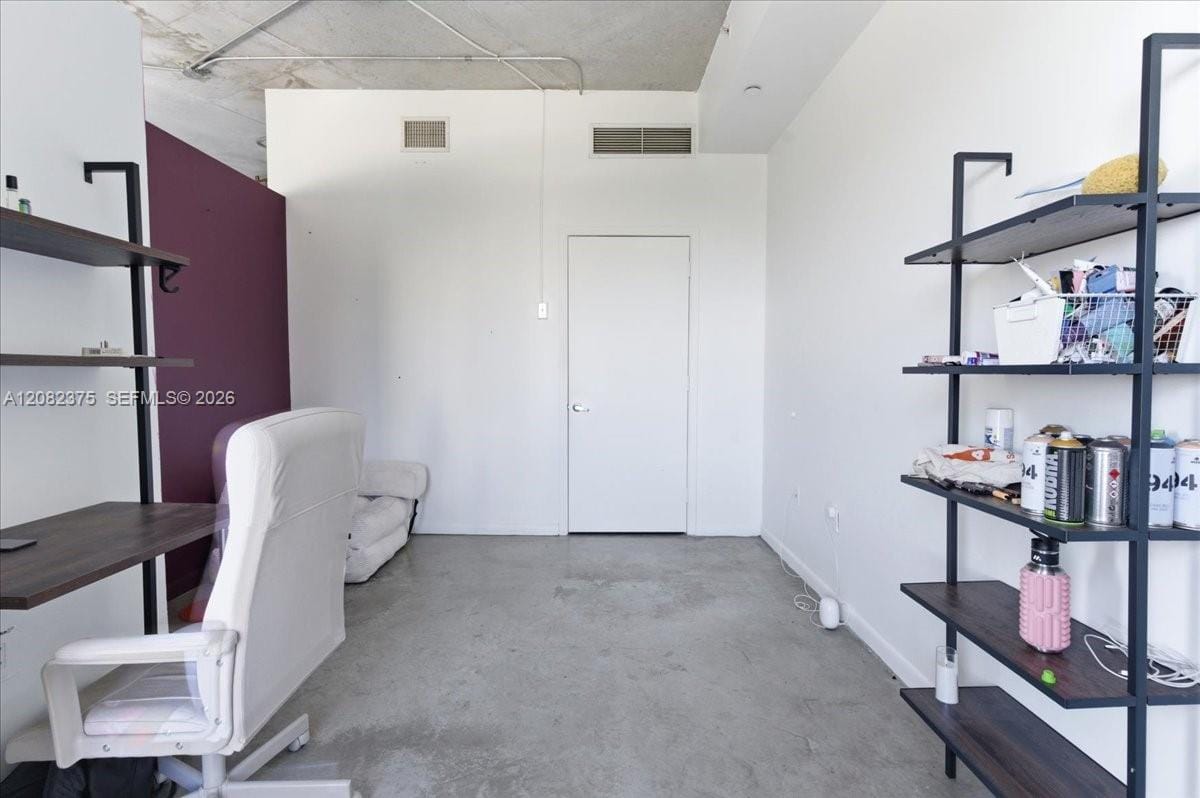 10 S River Drive 806 — photo 11