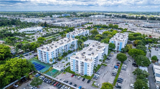 482 NW 165th St Road A-201, Miami, FL 33169