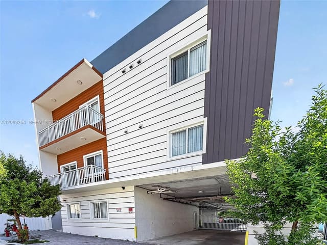 1534 NW 1st Street 202, Miami, FL 33125