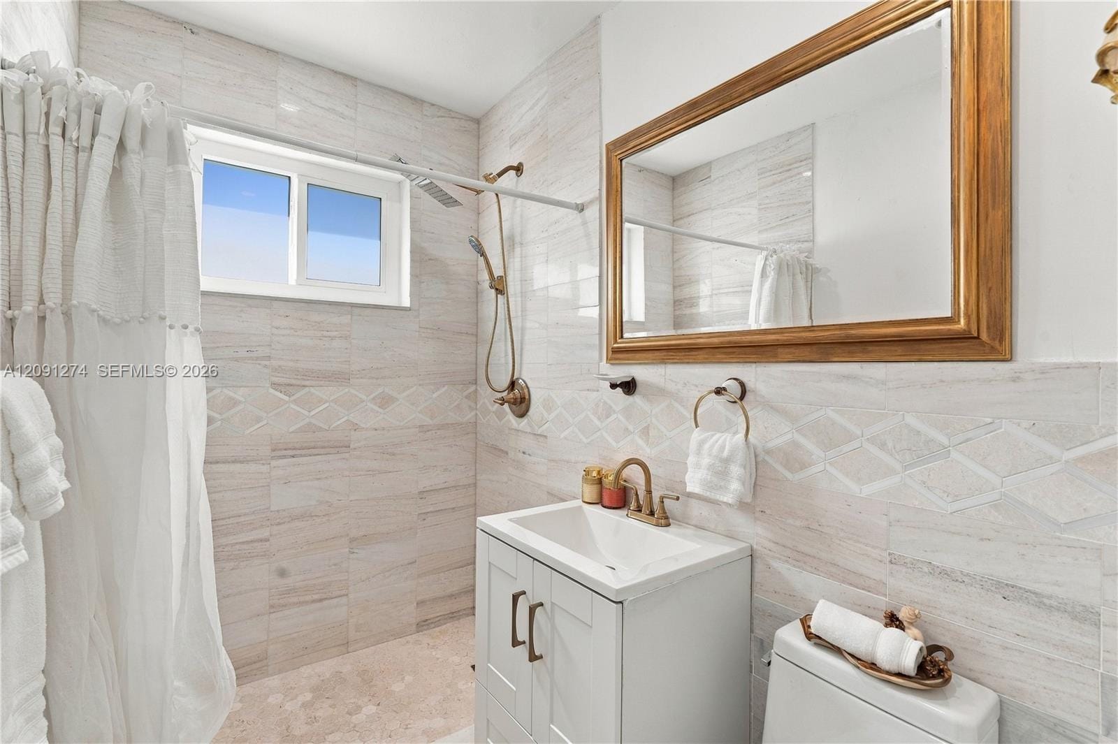 890 NE 168th Street, North Miami Beach, FL 33162 photo 16