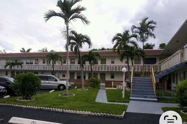 1554 N12 Court 15B, Hollywood, FL 33019