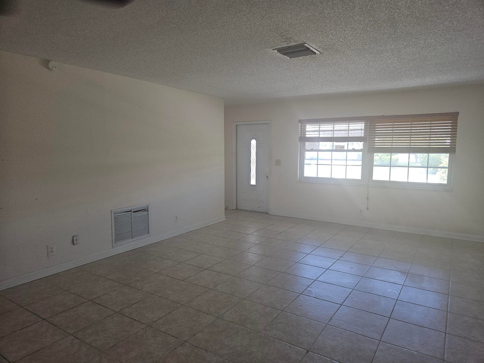 1598 SW 13TH Terrace — photo 3