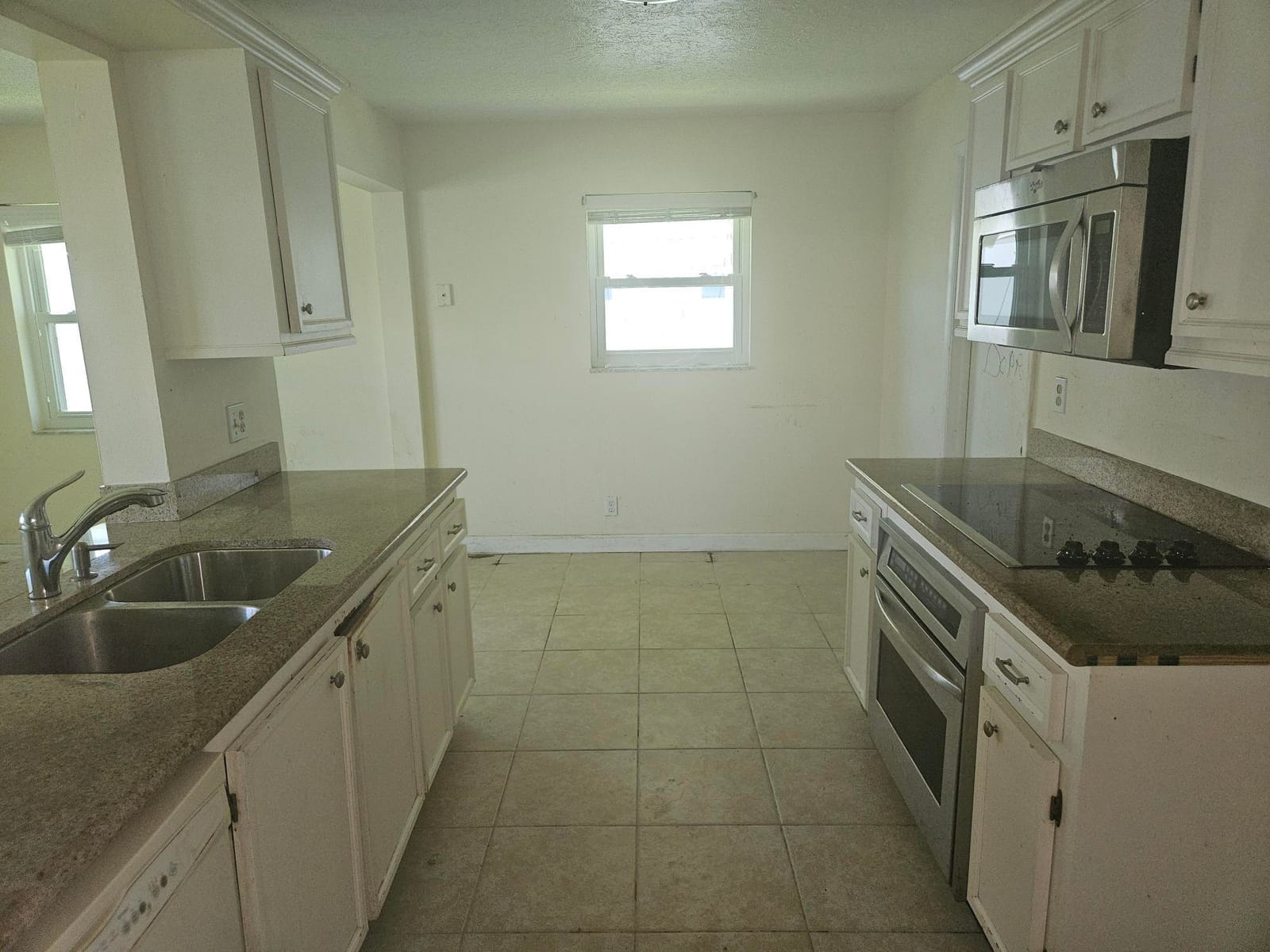 1598 SW 13TH Terrace — photo 4