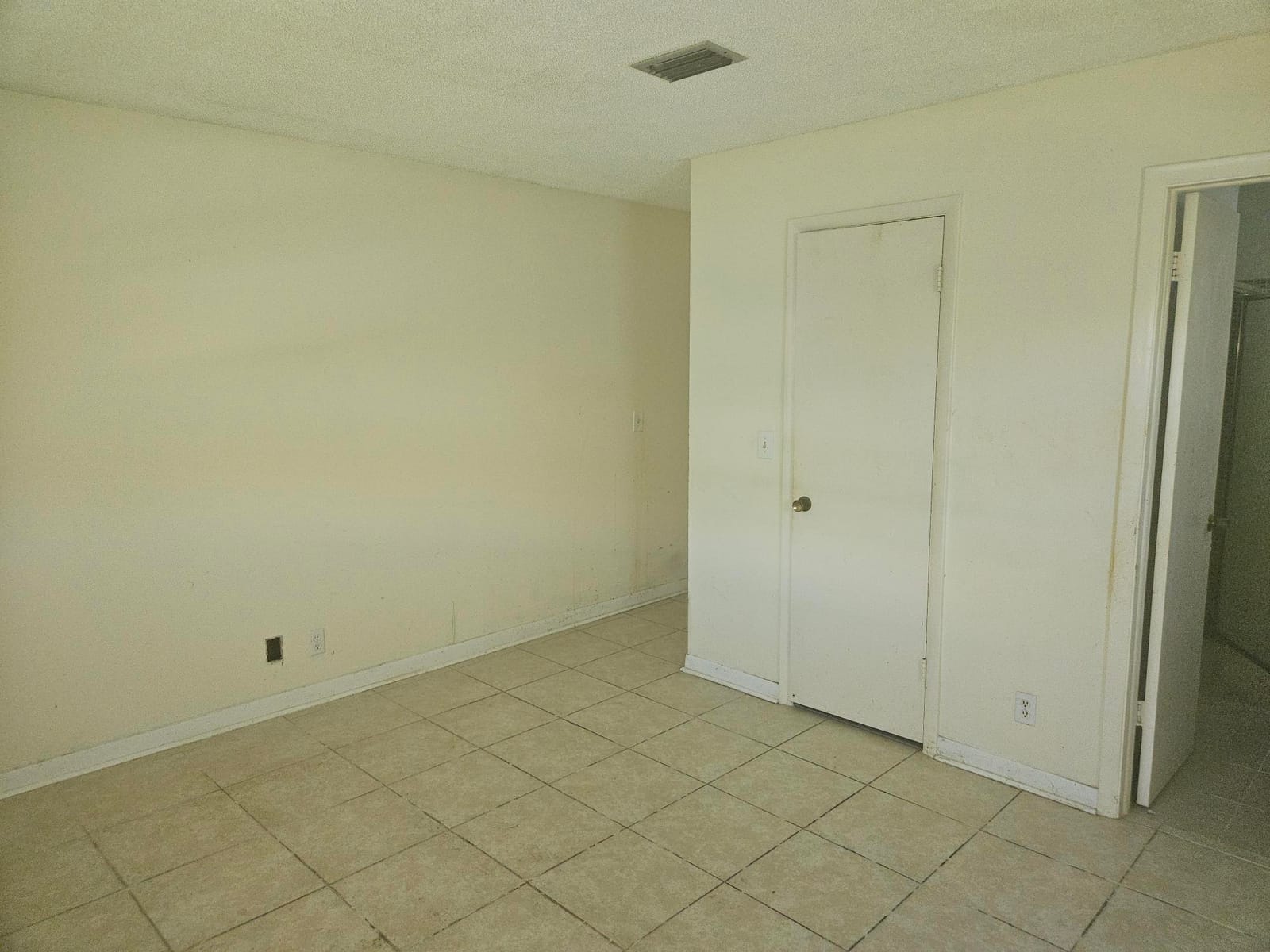 1598 SW 13TH Terrace — photo 6