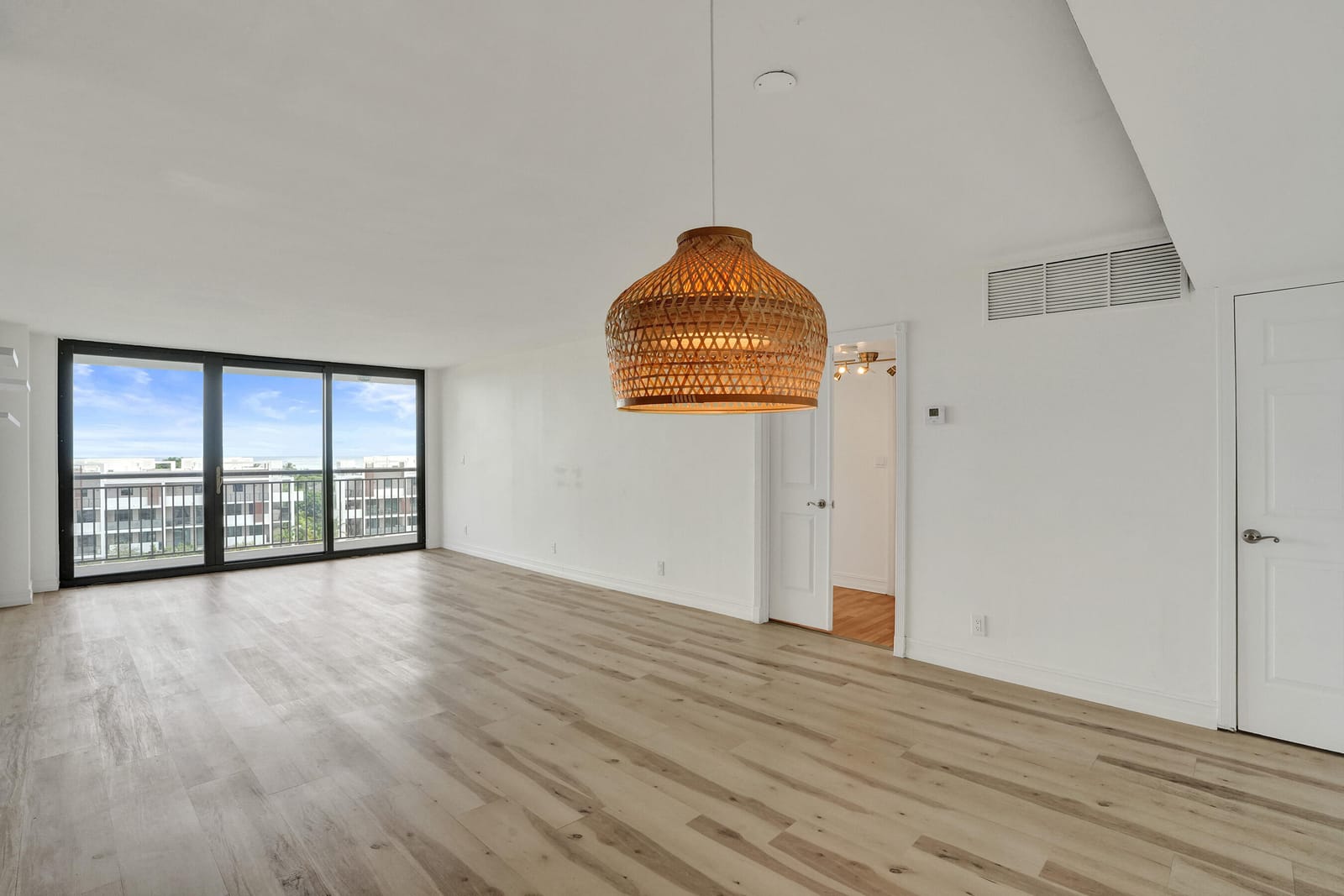 3031 N OCEAN Boulevard 805 — photo 2