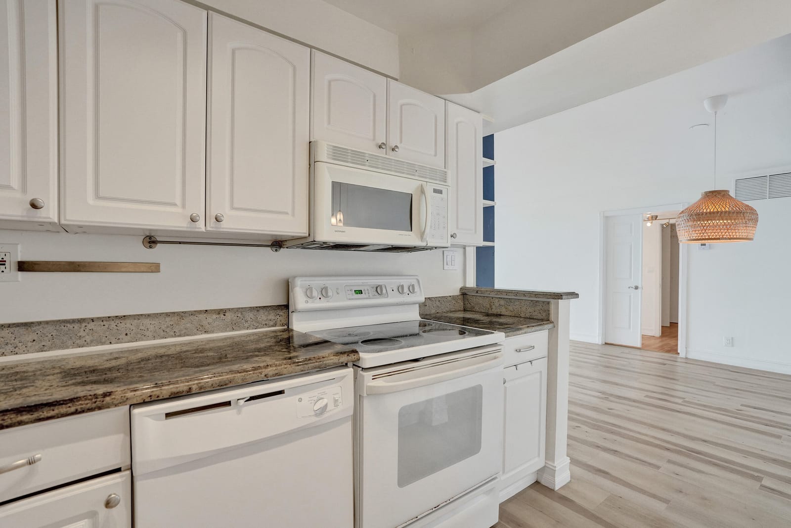 3031 N OCEAN Boulevard 805 — photo 8