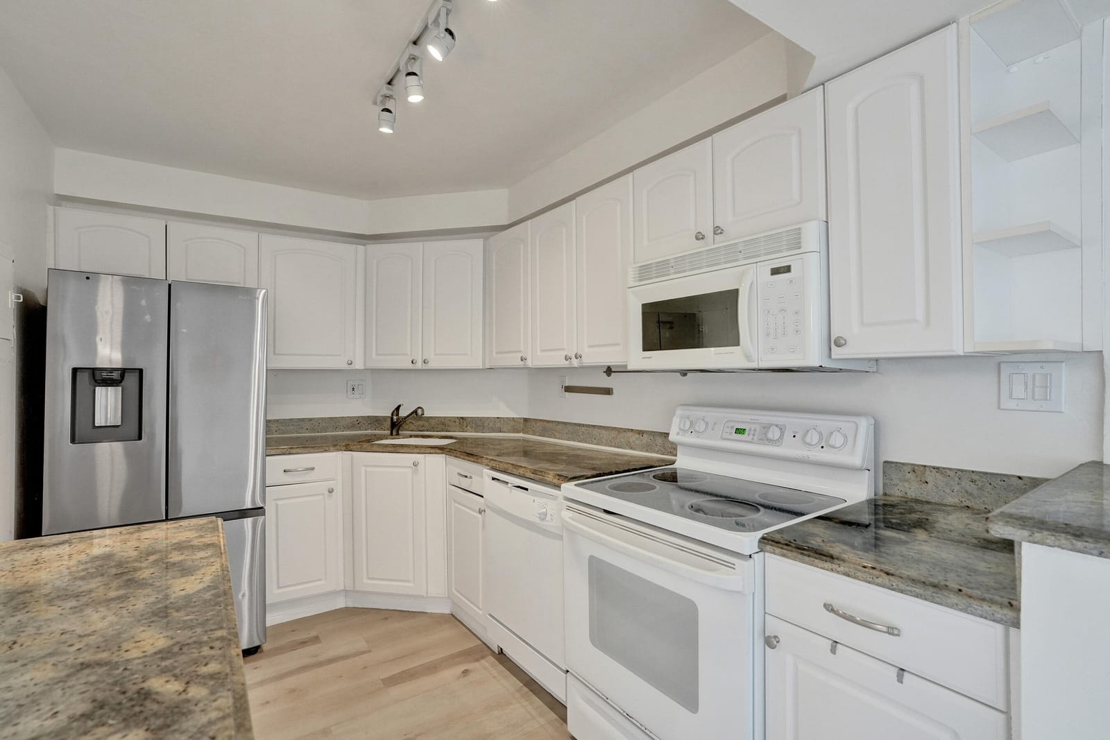 3031 N OCEAN Boulevard 805 — photo 9