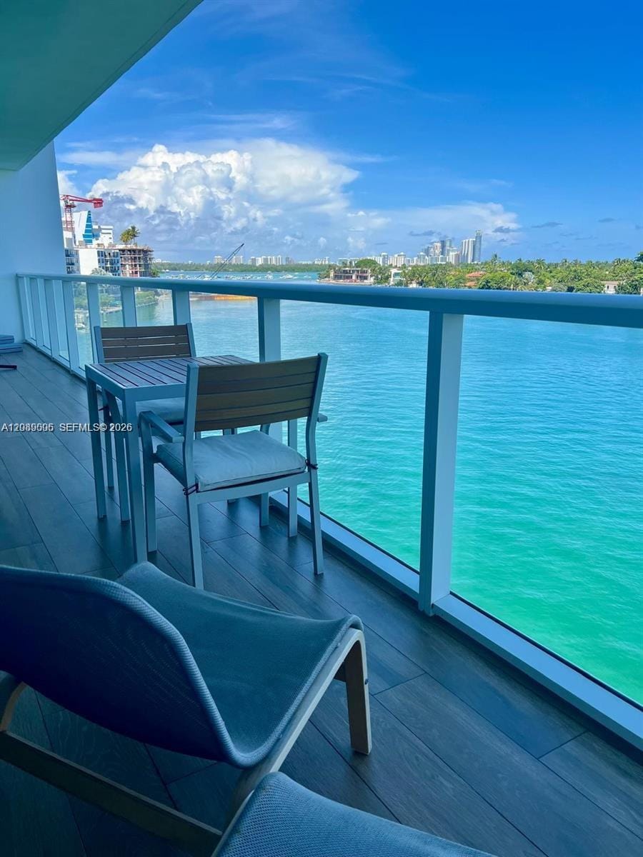 9821 E Bay Harbor Drive 605 — photo 2