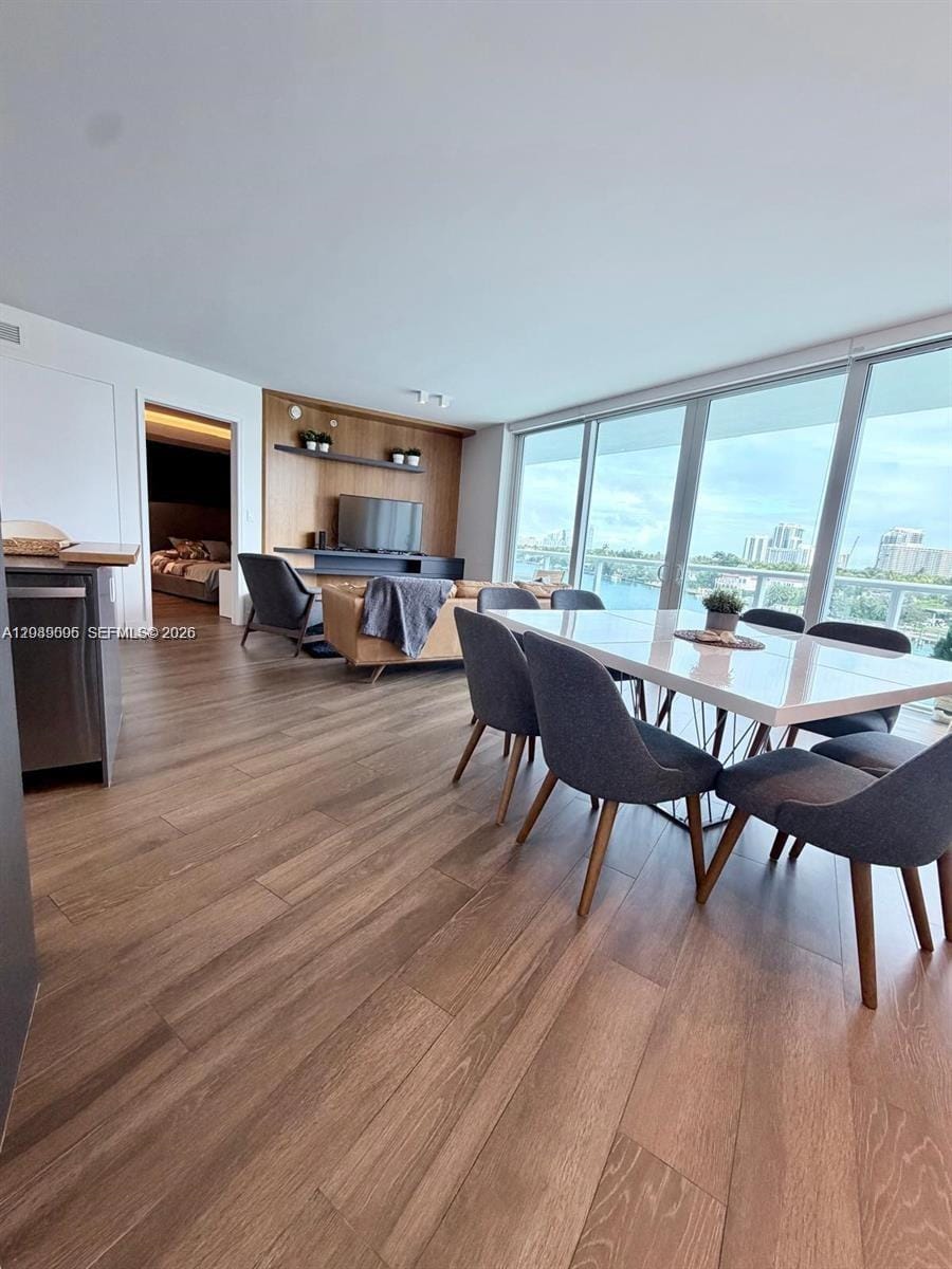 9821 E Bay Harbor Drive 605 — photo 7