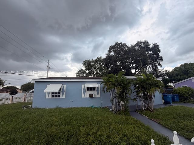 16000 NW 17th Court, Miami Gardens, FL 33054