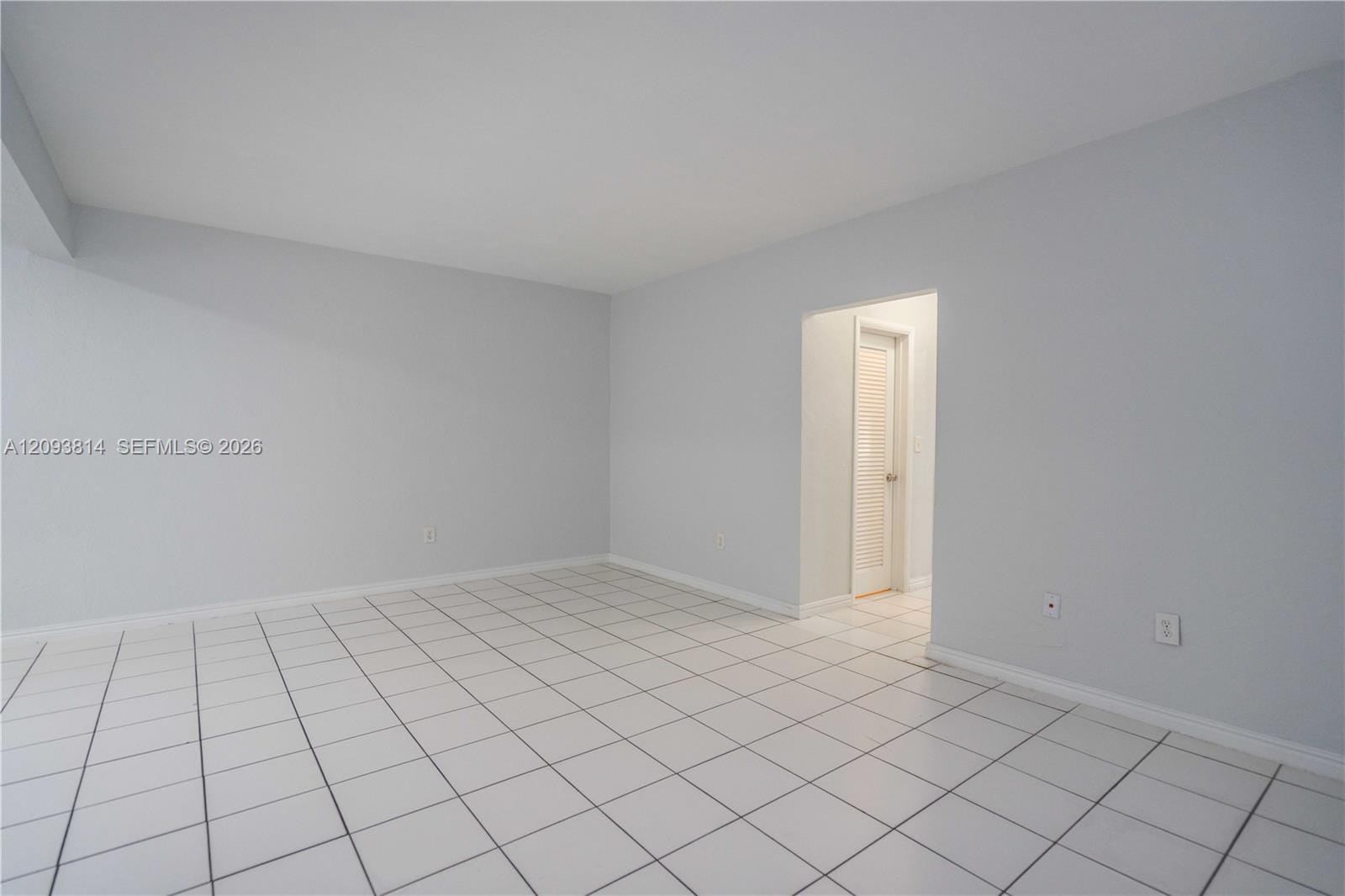 7640 Carlyle Avenue 10B, Miami Beach, FL 33141 photo 5