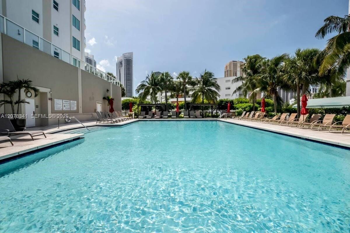 18100 N Bay Road 1009, Sunny Isles Beach, FL 33160 photo 25