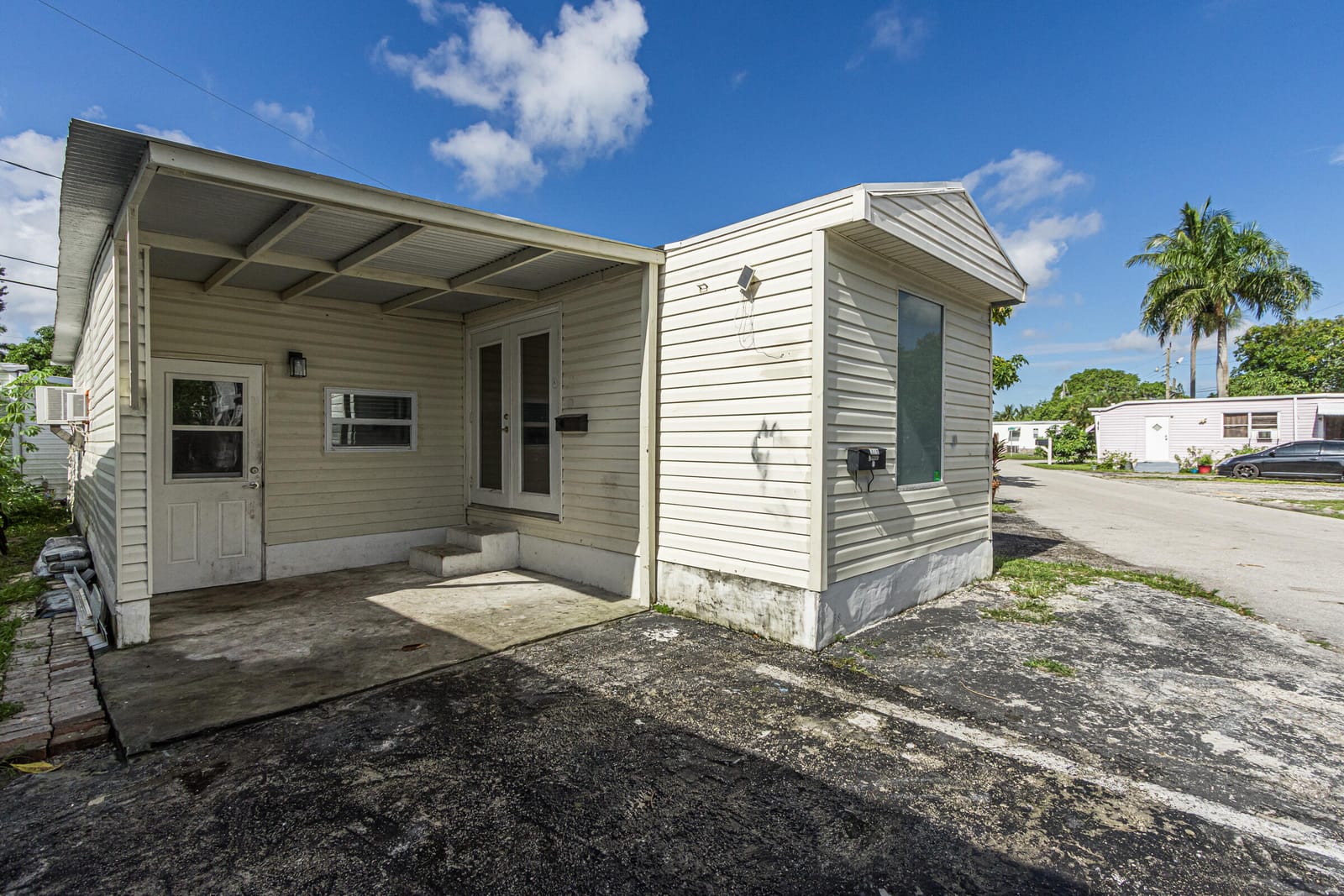 2776 NW 29th Place, Oakland Park, FL 33311 photo 5
