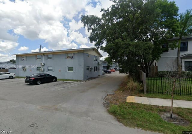 1935 SW 5th Place 6, Fort Lauderdale, FL 33312
