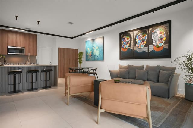 4539 NW 83rd Parkway, Doral, FL 33166