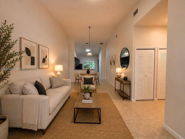 3423 W 80th Street 204, Hialeah, FL 33018