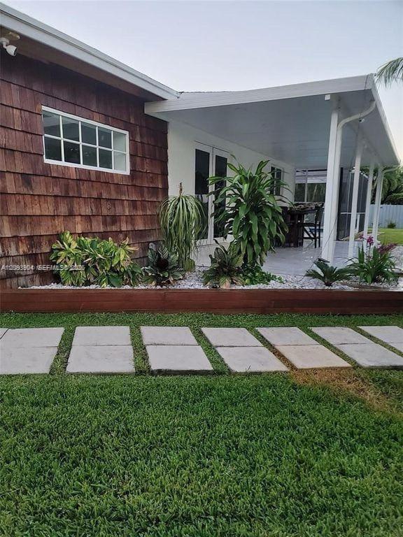 290 NW 92nd Avenue 1, Pembroke Pines, FL 33024