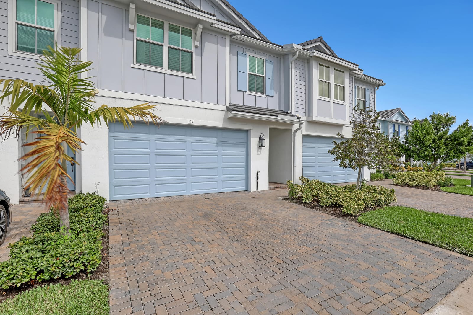137 SE Birch Terrace, Stuart, FL 34997 photo 1