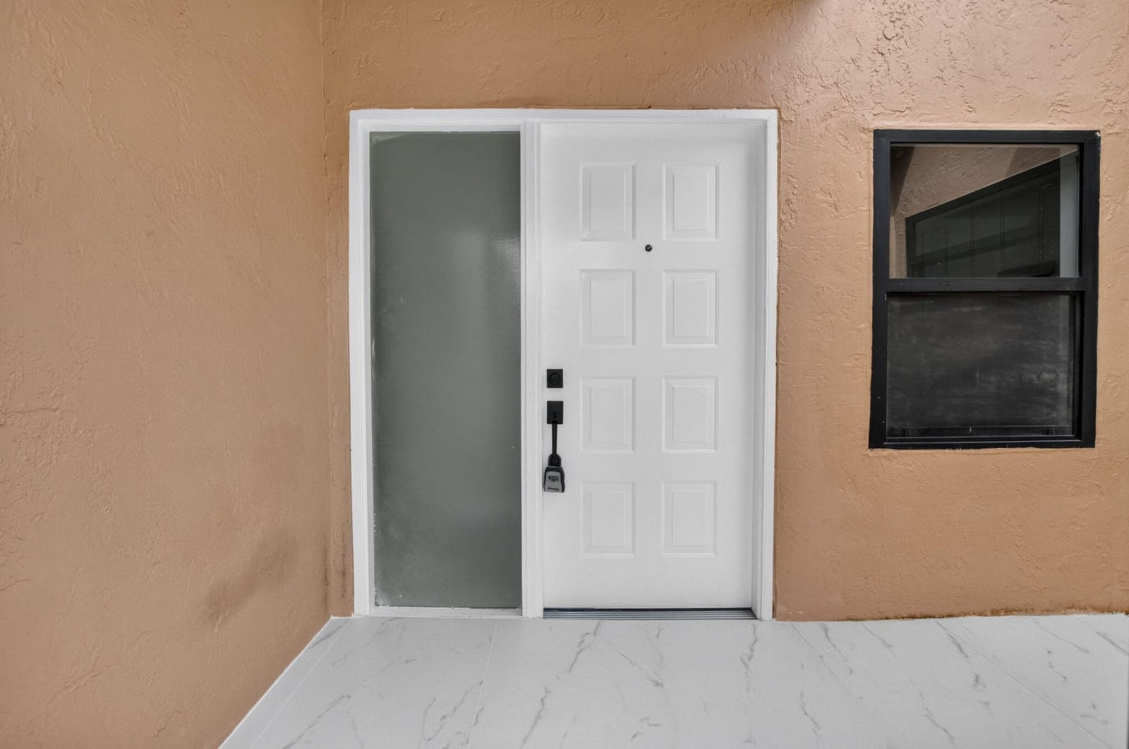 8224 SUMMERBREEZE Lane — photo 3