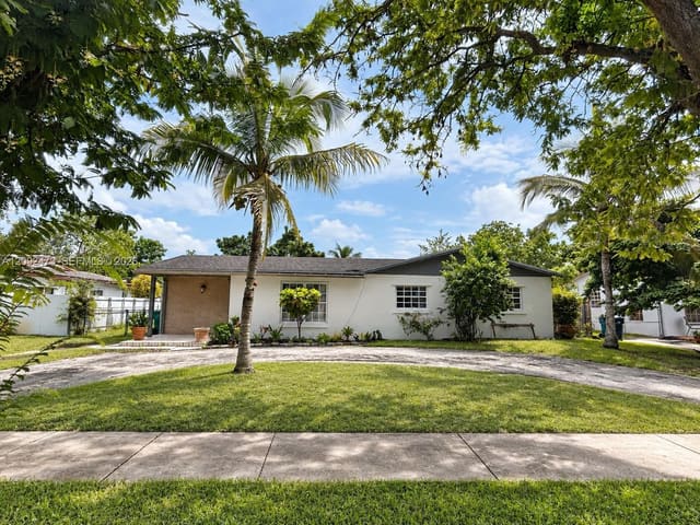 5311 SW 132nd Avenue, Royale Green Sec Four, Miami, FL