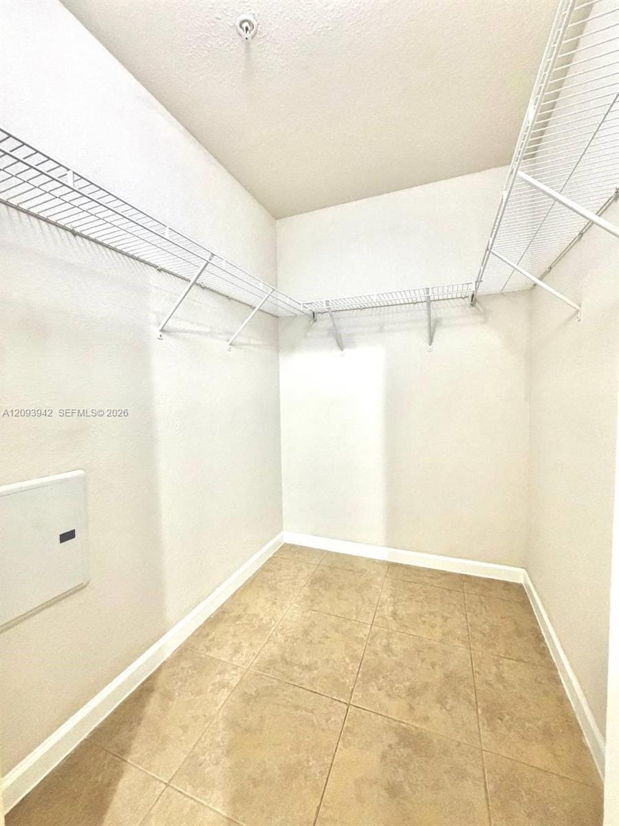 3429 W 80th Street 208 — photo 9
