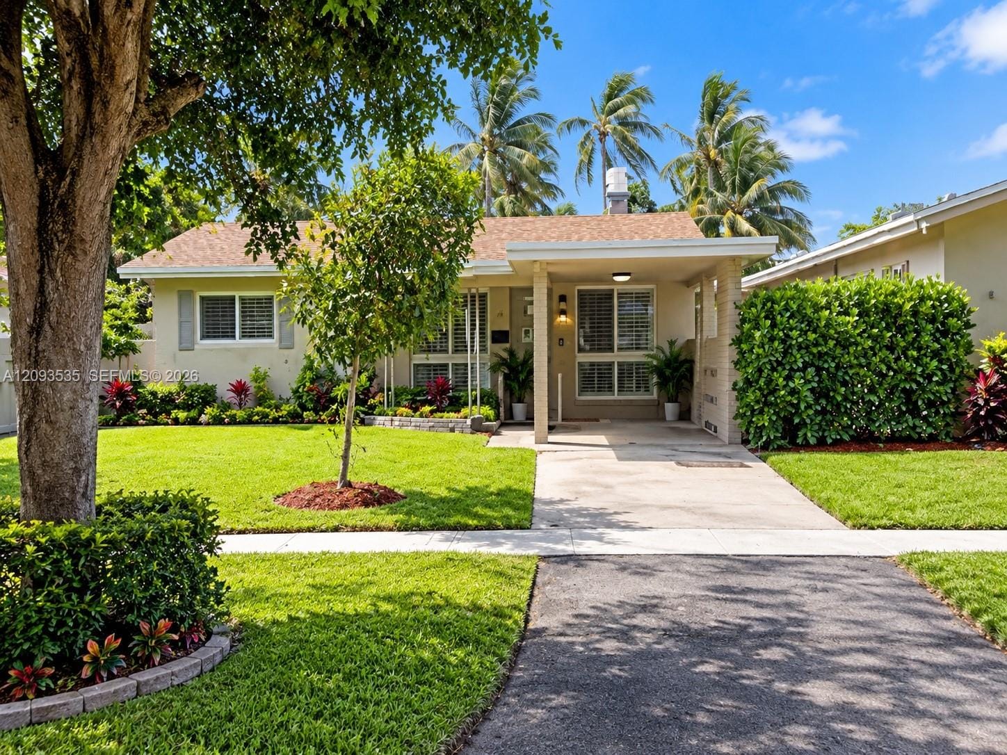 1405 NW 10th Street — photo 1