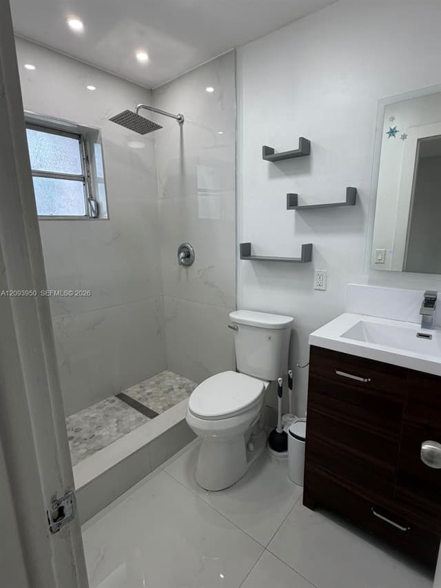 1330 W 54th Street 310C, Hialeah, FL 33012